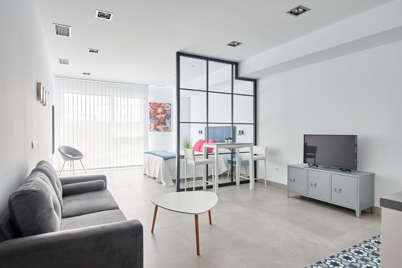 9 NIDOS Céntrica Suites - Nuevo Plasence Extérieur photo