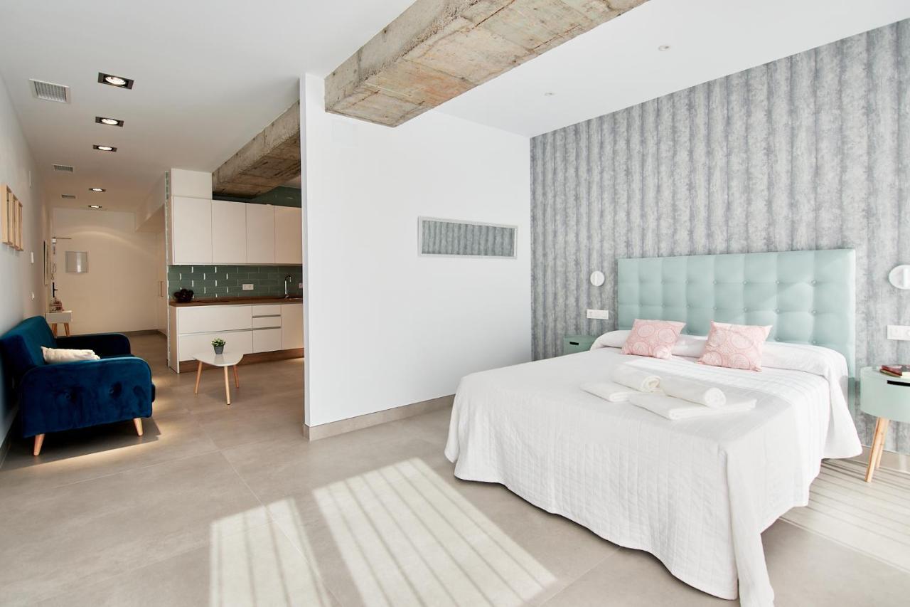 9 NIDOS Céntrica Suites - Nuevo Plasence Extérieur photo