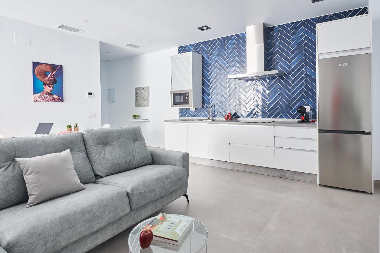 9 NIDOS Céntrica Suites - Nuevo Plasence Extérieur photo