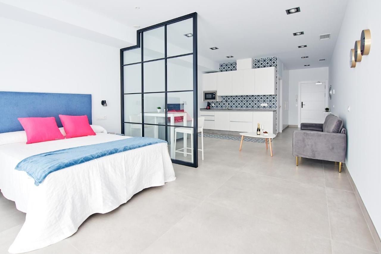 9 NIDOS Céntrica Suites - Nuevo Plasence Extérieur photo